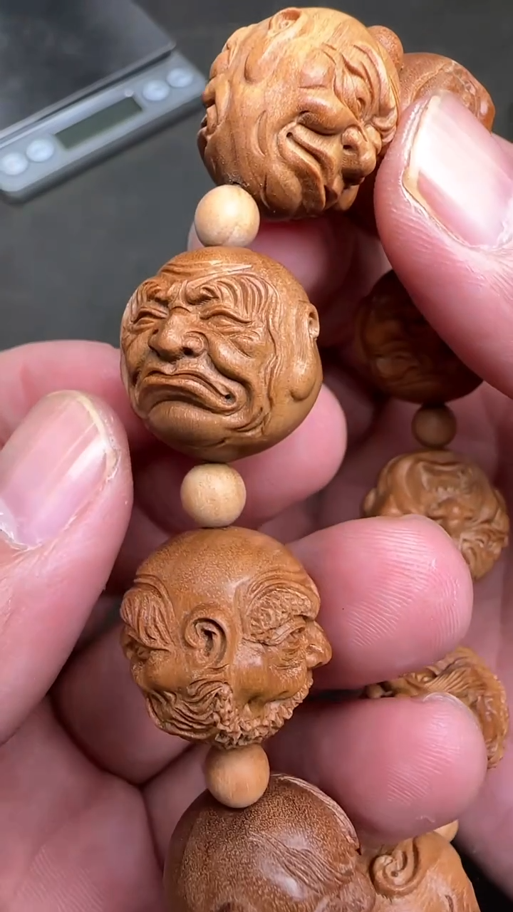 【闪购商品】檀香木把件2.0十八罗汉