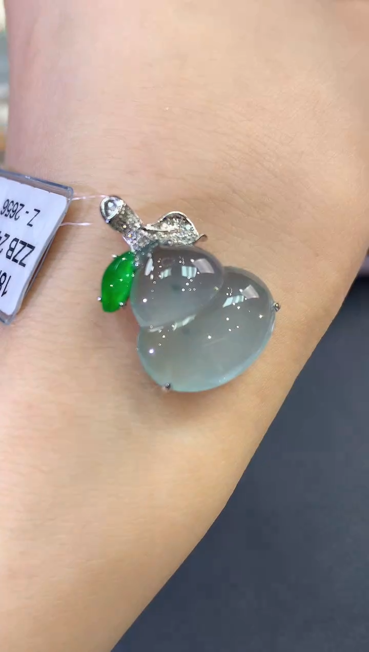 【闪购商品】翡翠吊坠(不含链)18K金镶嵌D12     