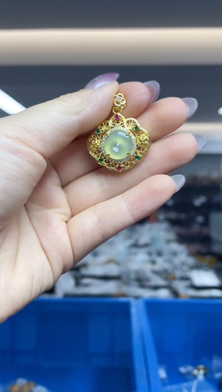 和田玉未镶嵌颈饰（多样性发一件）