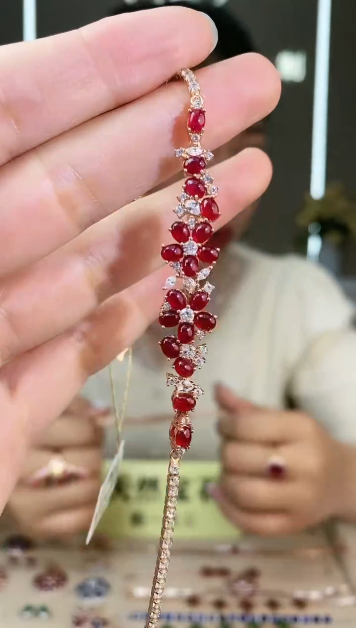 【闪购商品】红宝石手链银S925镶嵌手链