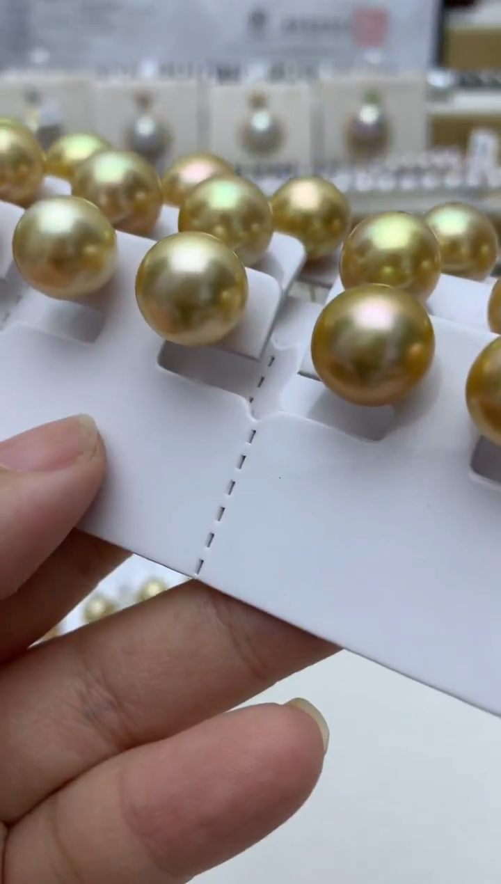 18K金镶嵌耳饰海水珍珠e54 多样性发其一