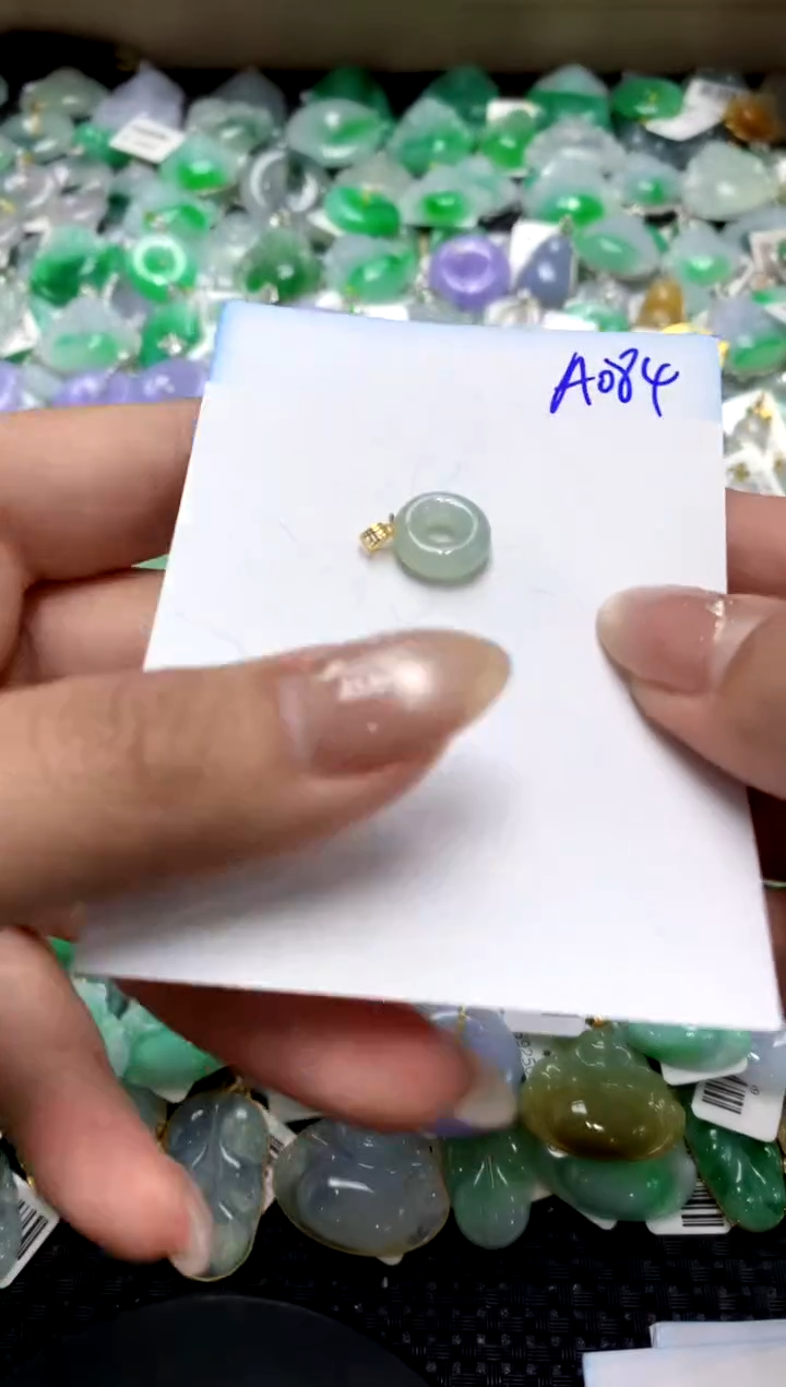 【闪购商品】翡翠颈饰18K金镶嵌1111111111111111