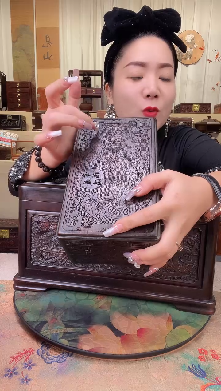 【闪购商品】红酸枝木类成套家具红酸枝幸福美满