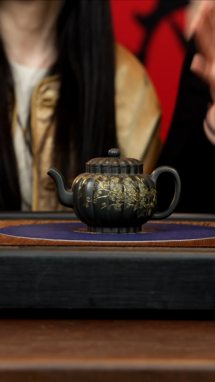 【闪购商品】紫砂茶壶WYS 金鼎绿泥 筋纹宫灯 270cc