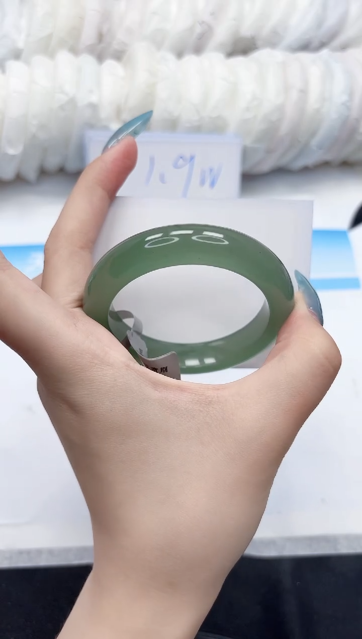 石英质玉手镯未镶嵌236-56