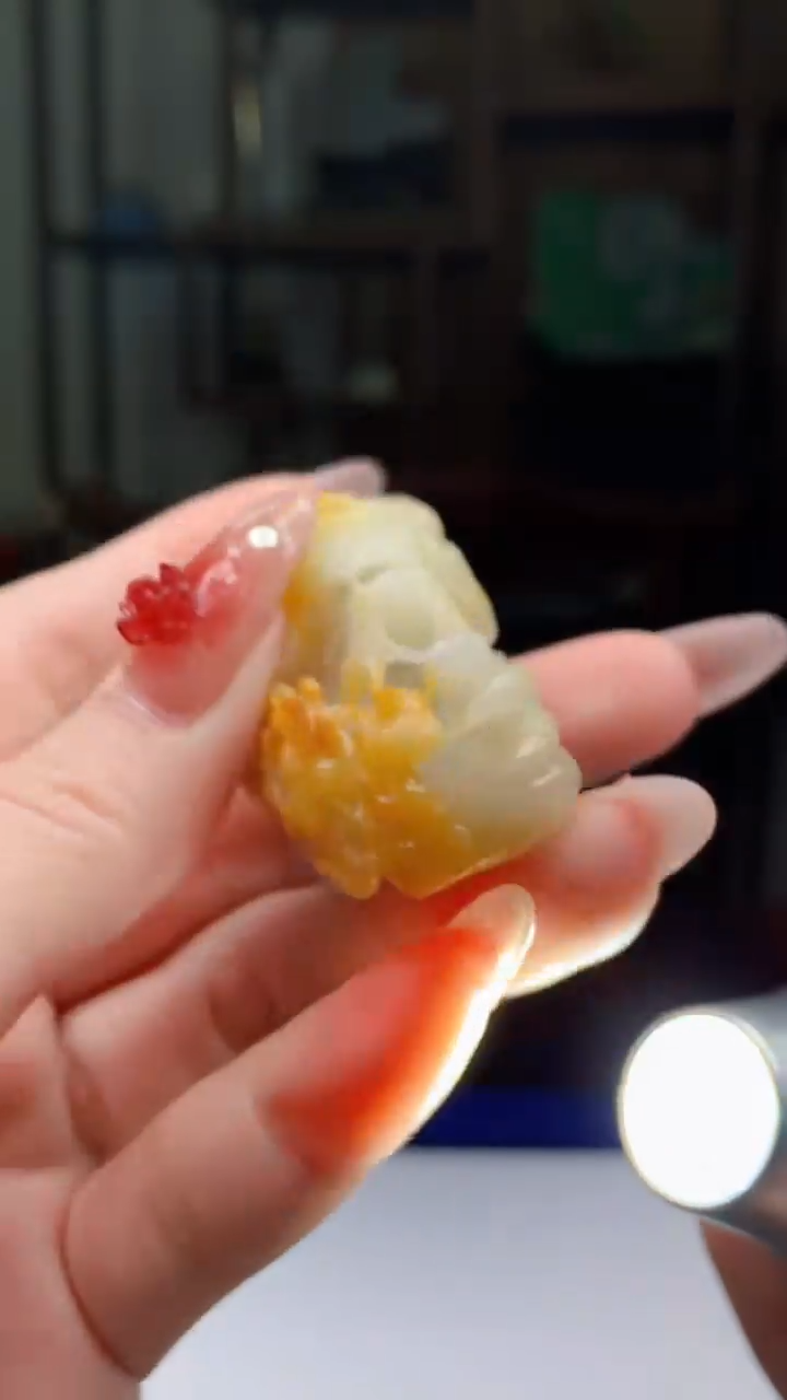 【闪购商品】定制翡翠未镶嵌1044ry-毛货挂件62