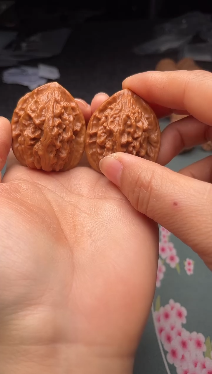 把件文玩核桃w286  大红袍  38尺