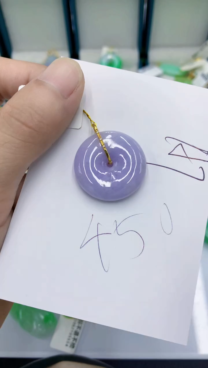 翡翠18K金镶嵌颈饰翡翠