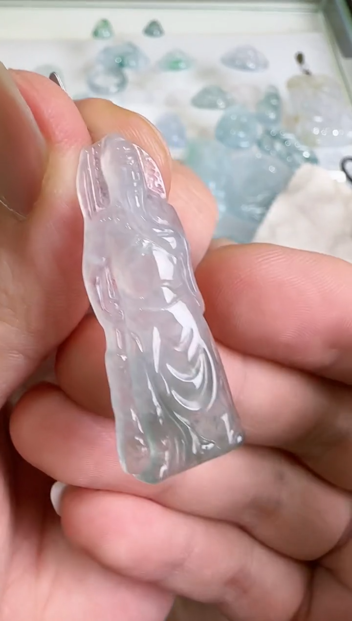 【闪购商品】翡翠吊坠(不含链)未镶嵌··