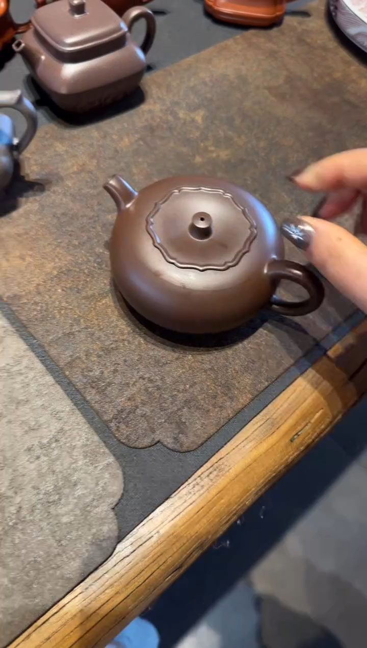 【闪购商品】紫砂茶壶柿柿如意
