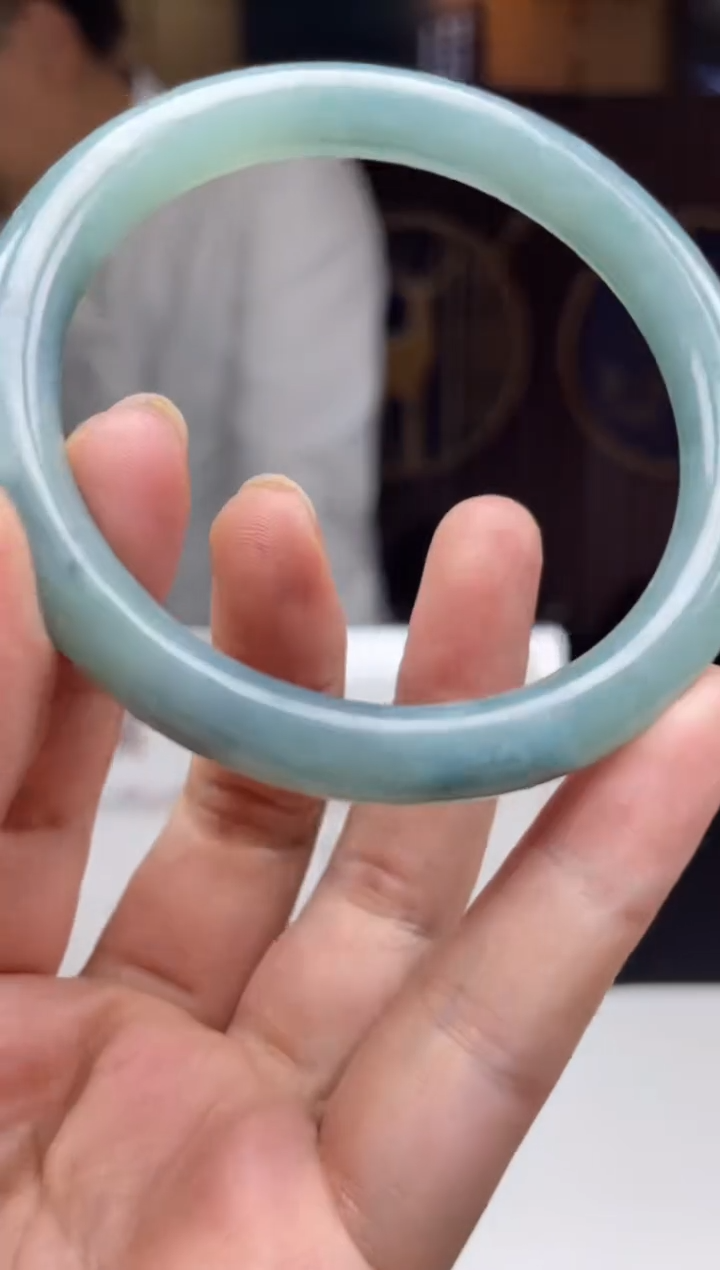 【闪购商品】翡翠颈饰未镶嵌      *53