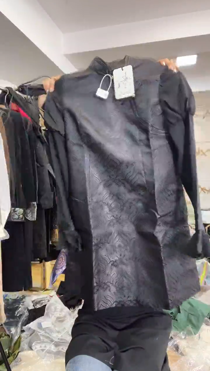 L码       110-120斤  纱袖连衣裙