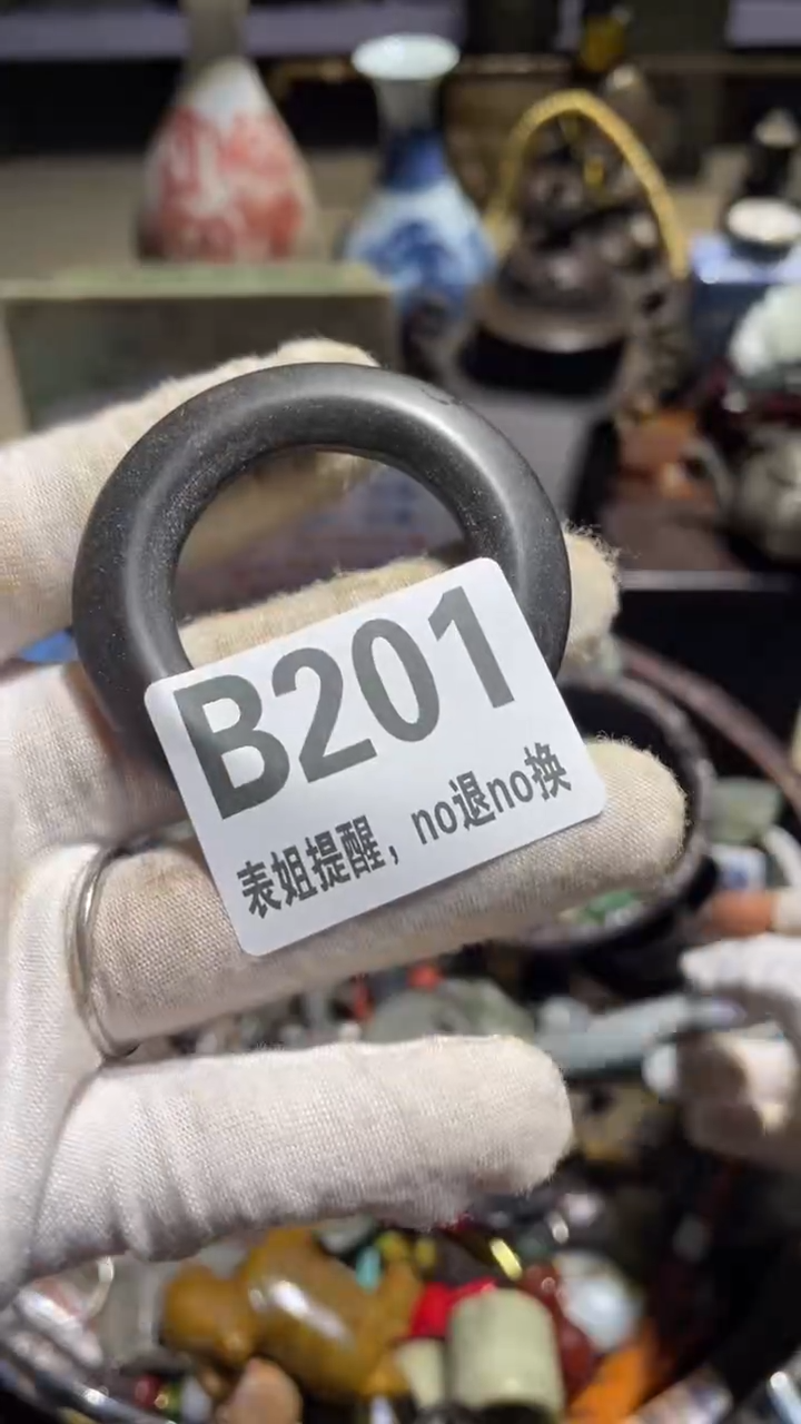 陶瓷小*坪表姐直播所见所得