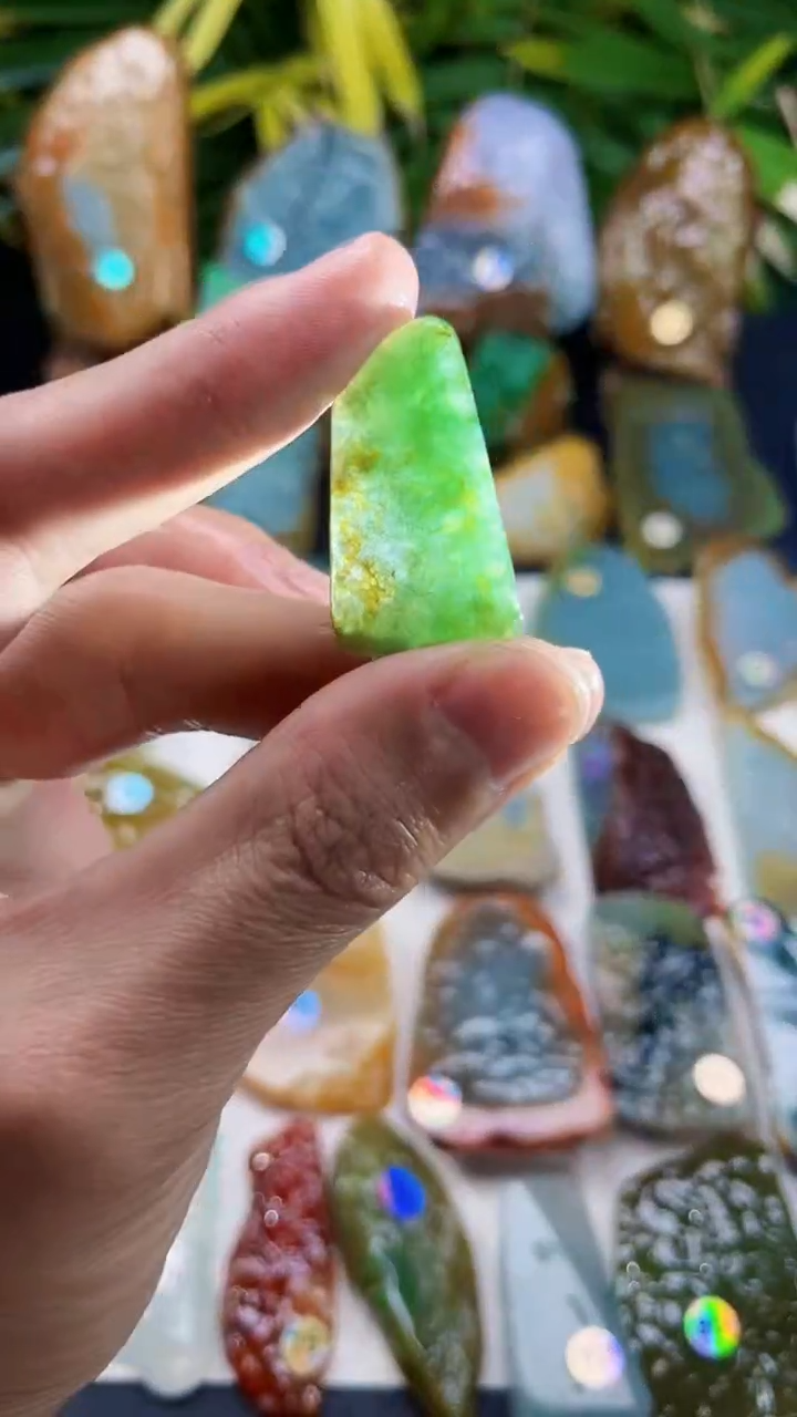 未镶嵌定制翡翠1