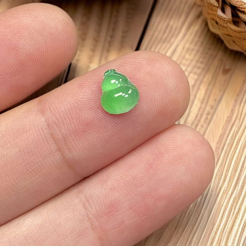 缅甸产地天然A货翡翠满绿葫芦戒指挂坠手链