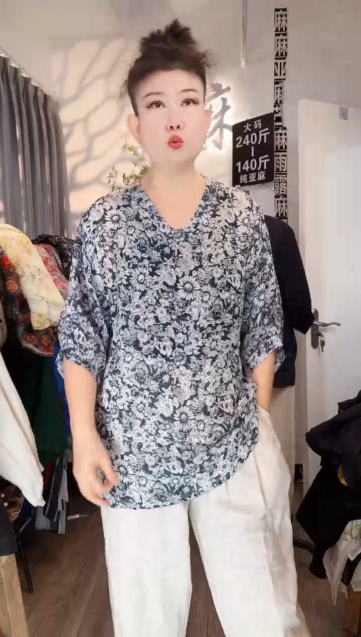 亚麻大码女装系列。