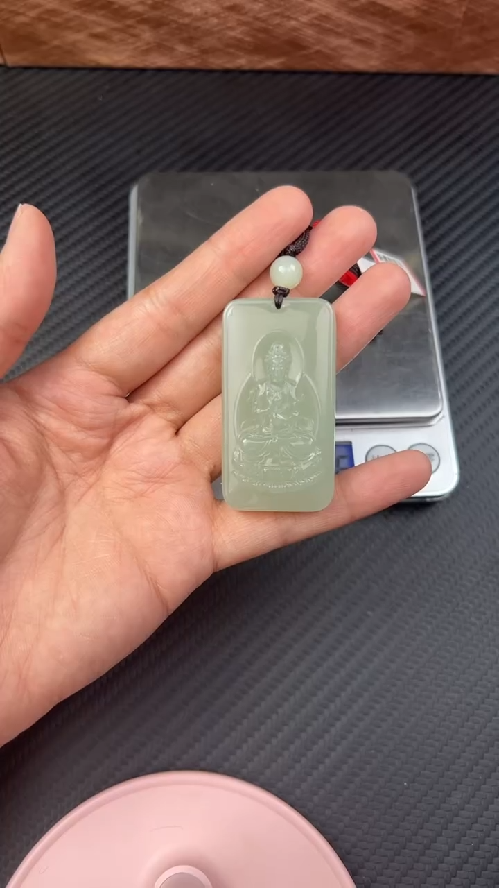 【闪购商品】和田玉吊坠(赠链)未镶嵌且末微色差近矿