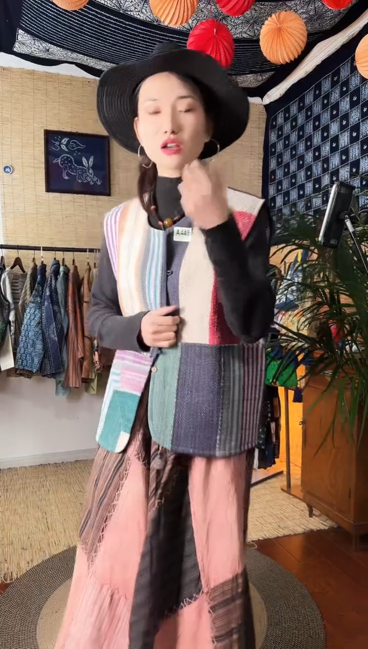 【闪购商品】设计师款古布白拼接马甲