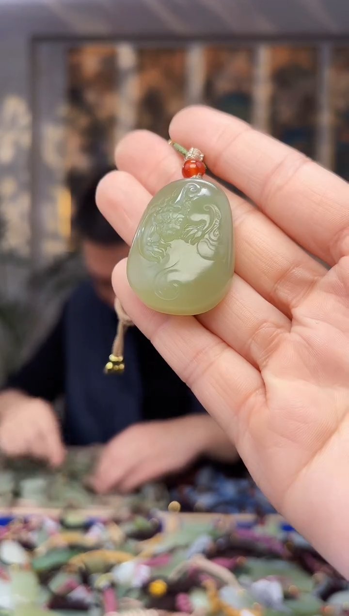 【闪购商品】和田玉颈饰未镶嵌拍一发一