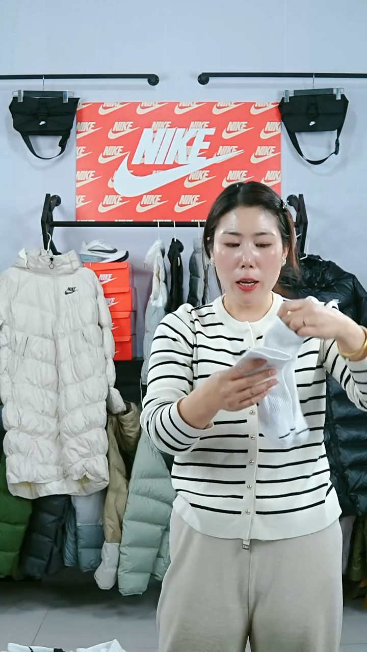 1635闪购编码运动衣以直播间过品为准尺码袜子
