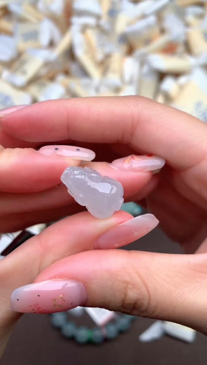 【闪购商品】翡翠挂件未镶嵌—