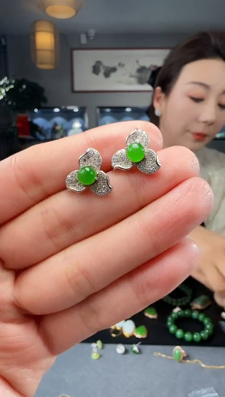 【闪购商品】和田玉耳钉银S925镶嵌1