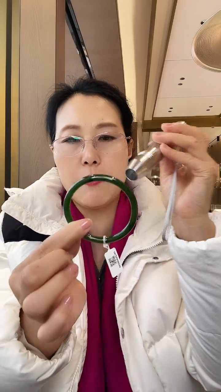 【闪购商品】和田玉手镯未镶嵌X绿镯56