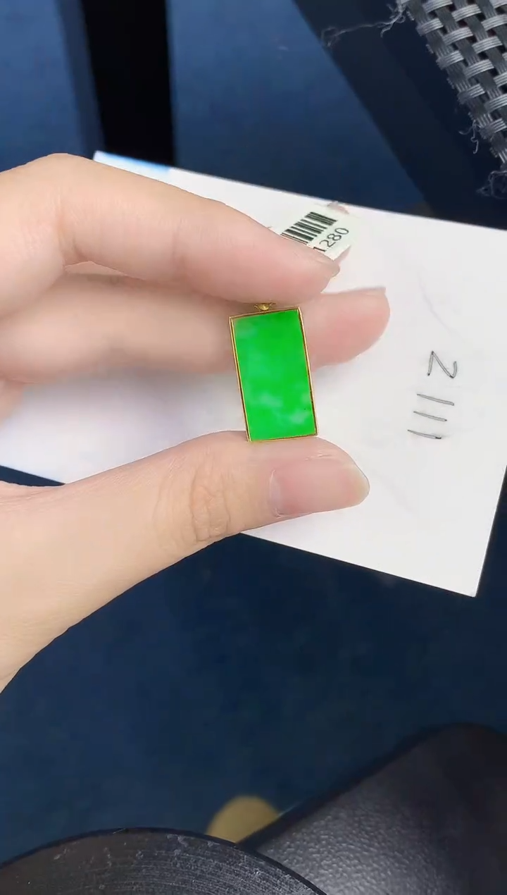 【闪购商品】翡翠颈饰18K金镶嵌000000000