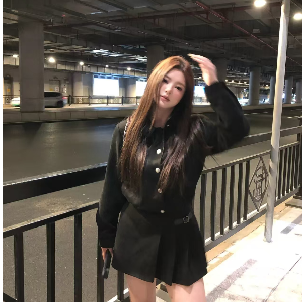 【小鑫】辣妹飒爽 大码胖mm甜酷立领单排银扣纯色长袖百褶连衣裙