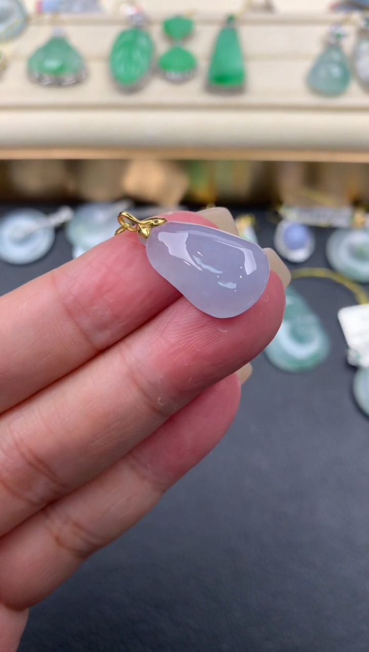 【闪购商品】翡翠颈饰18K金镶嵌Q618      