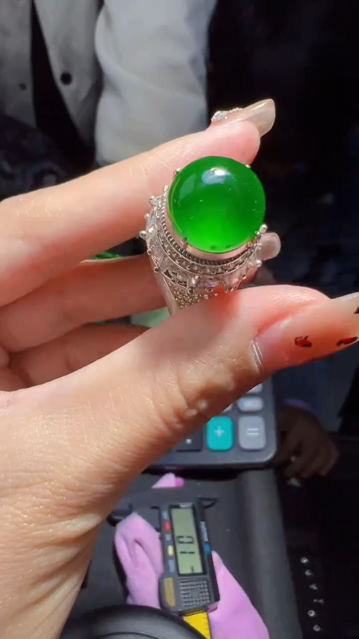 【闪购商品】定制翡翠未镶嵌蛋面商品多样性发货1