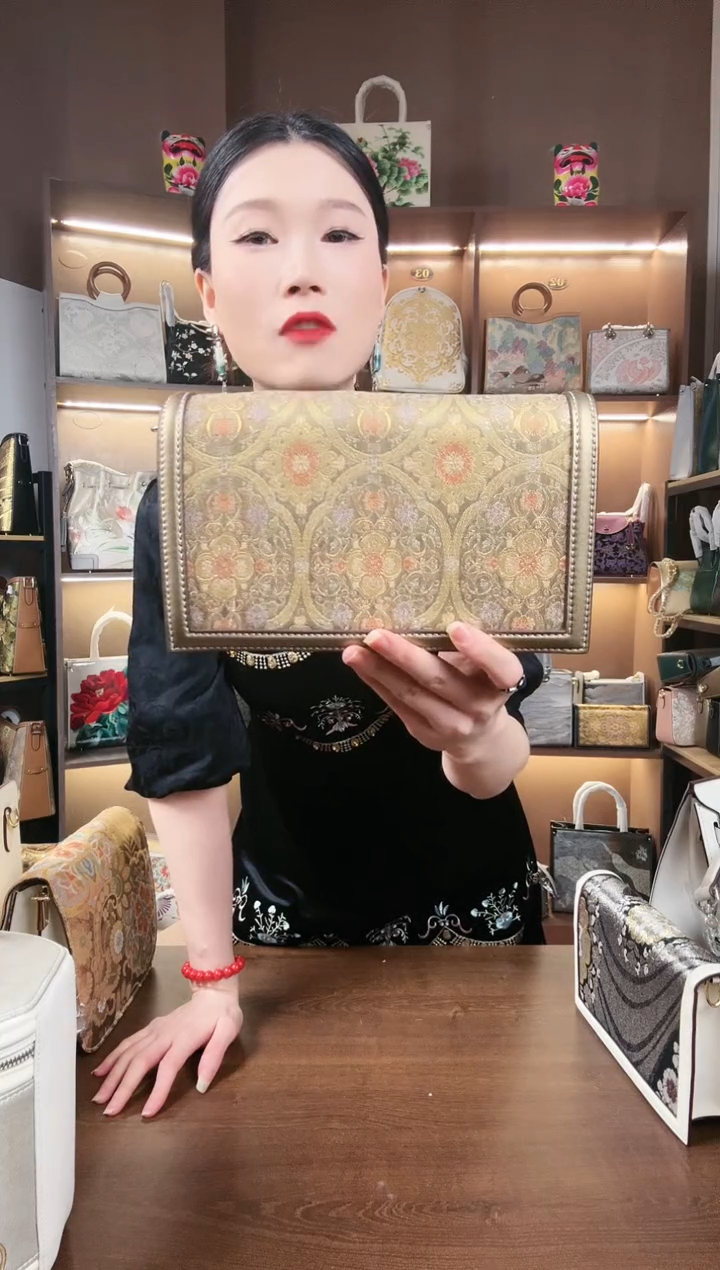 【闪购商品】织绣岁玺子兮 头层牛皮 福利小方包