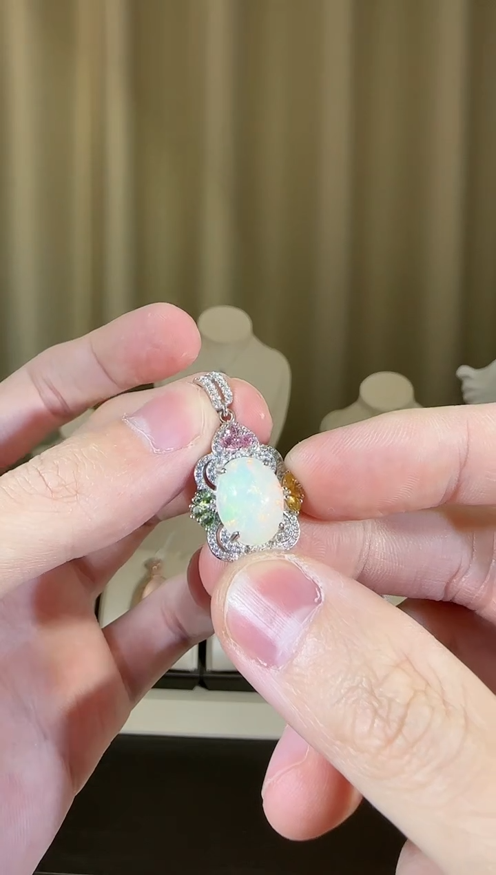 【闪购商品】欧泊珠宝奇石银S925镶嵌10*14mm吊坠