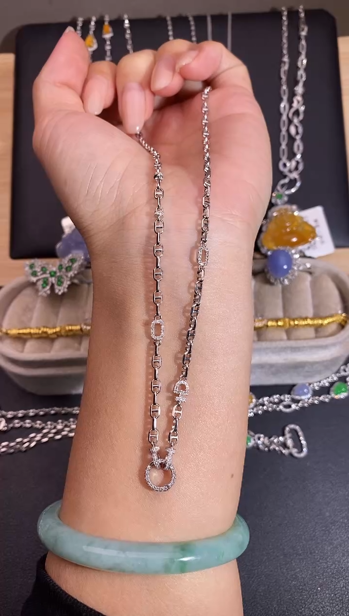 颈饰18K金镶嵌翡翠链子