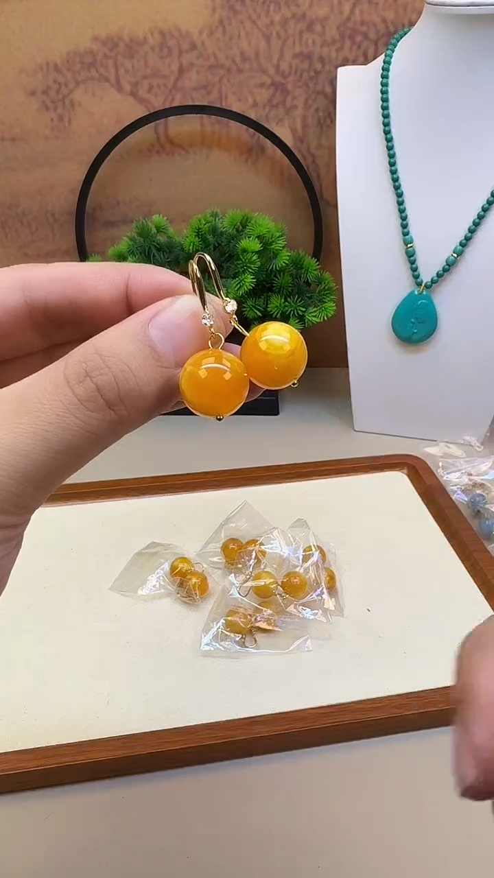 蜜蜡14K金镶嵌耳饰E53 