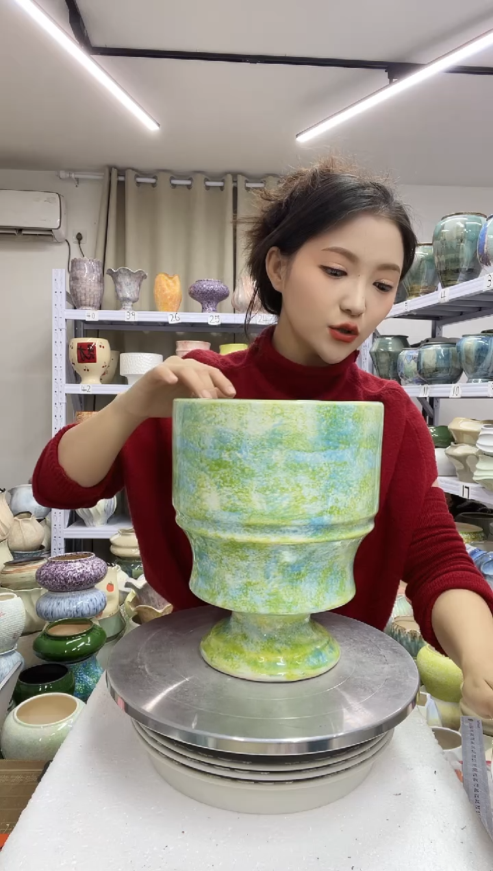 【1.3】花盆尺寸高：25 口：18