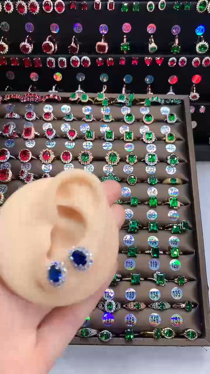 【闪购商品】蓝宝石耳饰银S925镶嵌白金色68