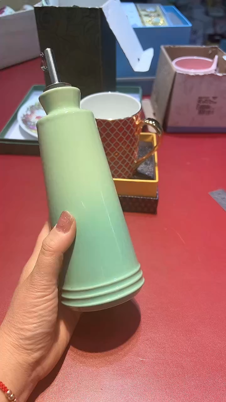 【闪购商品】瓷片锅碗瓢盆一件不剩