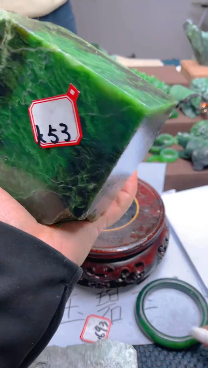 和田玉（碧玉）未镶嵌珠宝半成品53