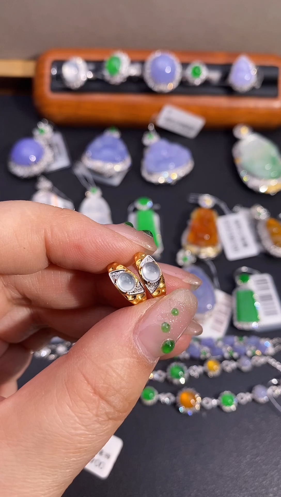 【闪购商品】翡翠耳饰18K金镶嵌耳饰