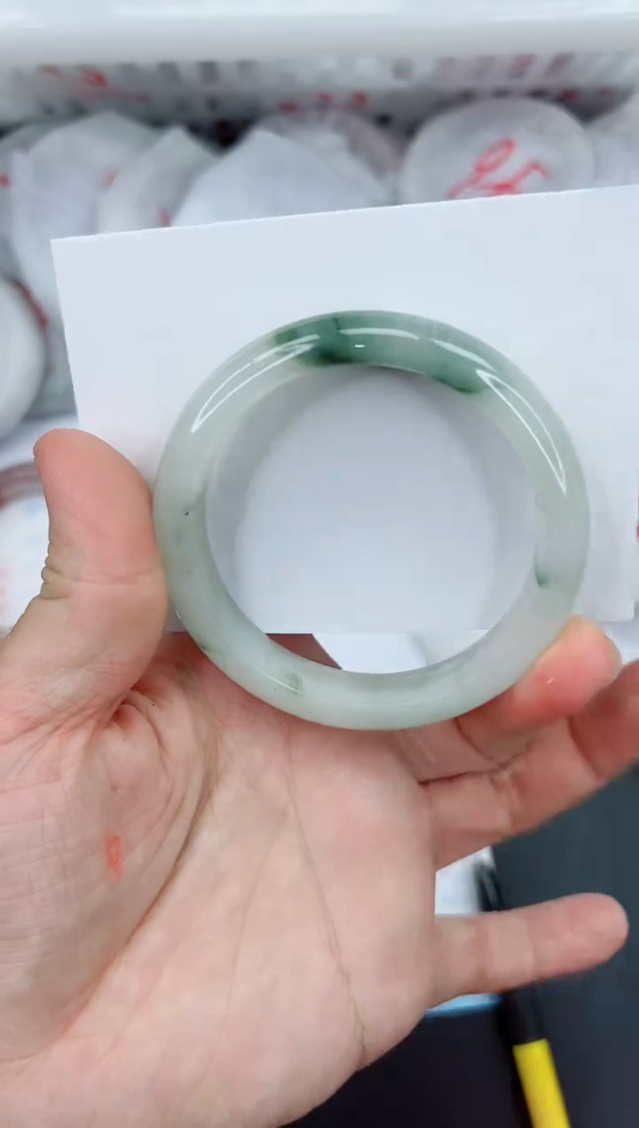 【闪购商品】石英质玉手镯未镶嵌242-55.2