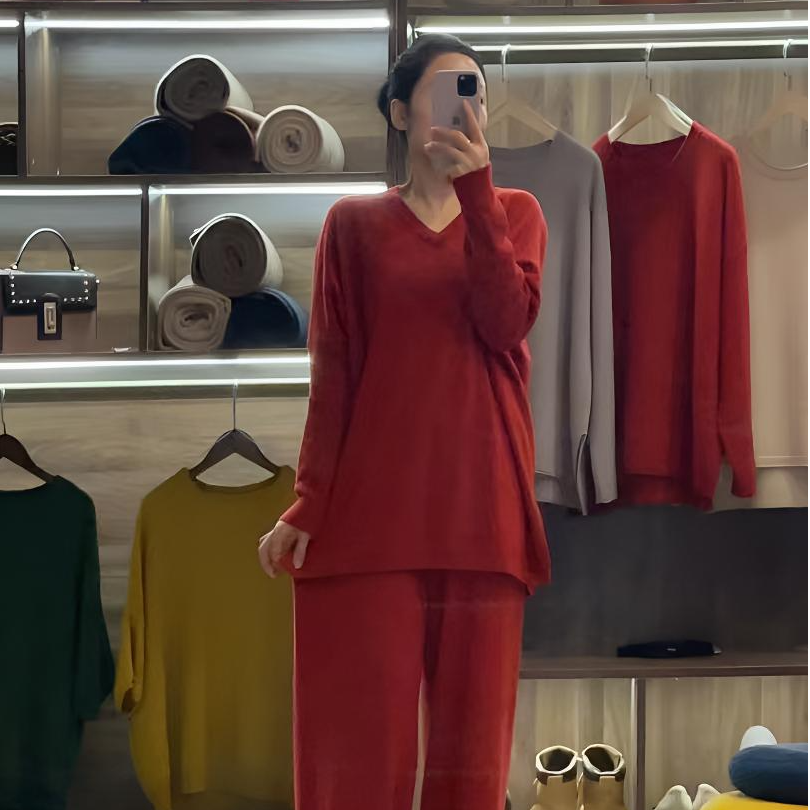 100%纯山羊绒V领针织上衣女 宽松慵懒风羊绒衫