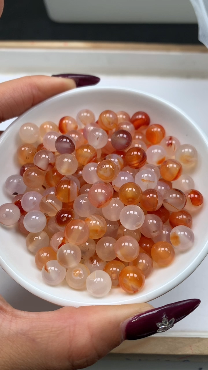 未镶嵌散珠南红玛瑙B461 冰飘南红8mm25颗8.8元（深）