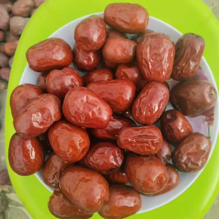 一级，特级混，干果大红枣大枣，肉厚核小，甘甜，精选，无清洗，不加工，