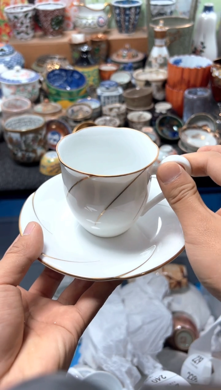 瓷片岚*馆夏目海外回流瓷器中古品。