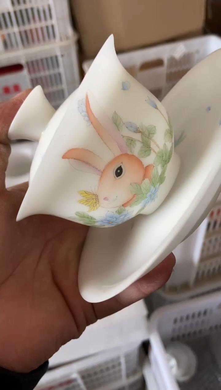 无运费险有瑕疵的摄影的产品有使用过的痕迹有点脏介意勿拍