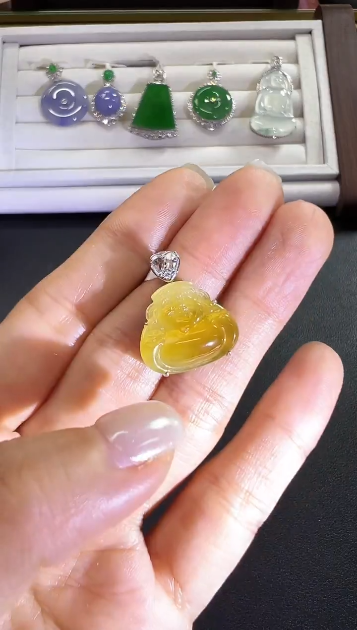 颈饰18K金镶嵌翡翠KXHM1212-090