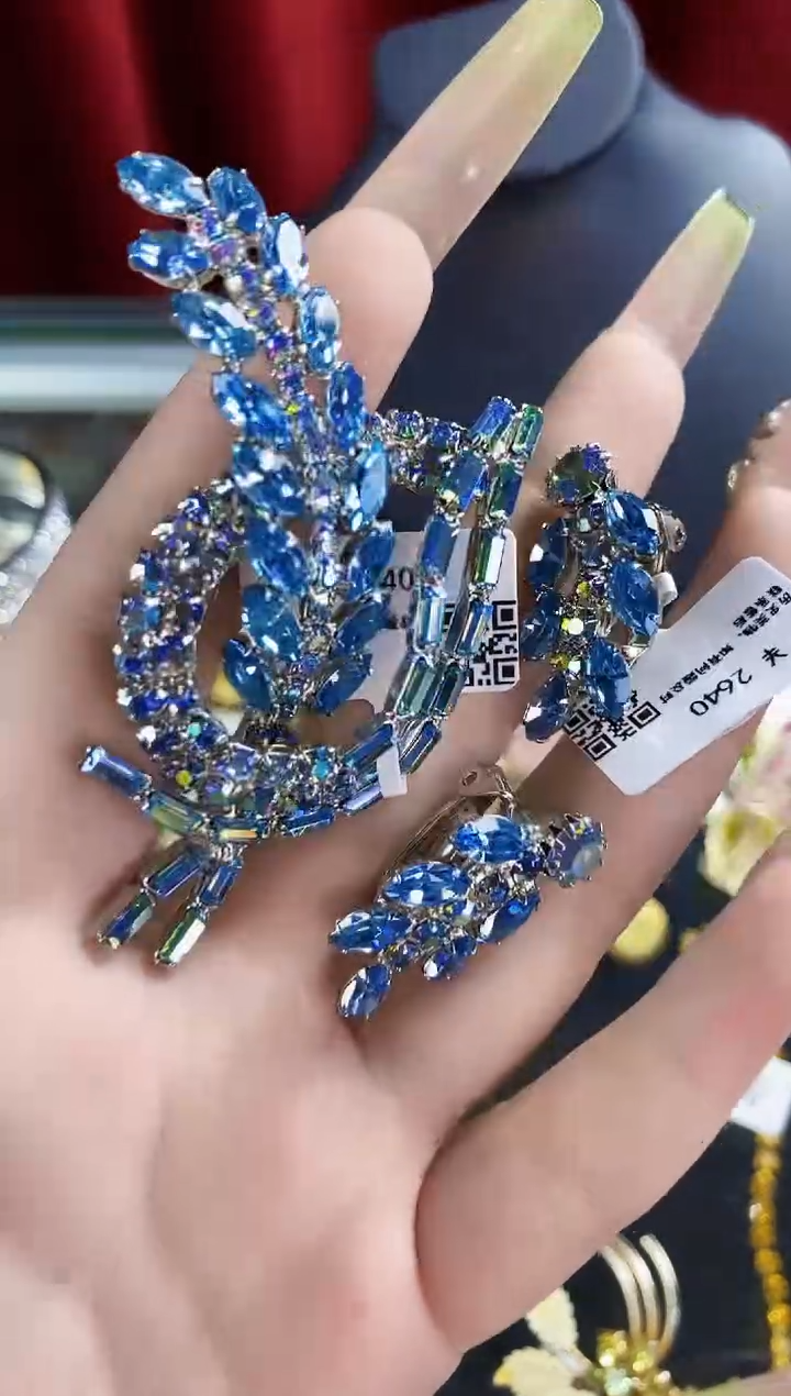 合金琉璃楚楚珠宝中古甄选不退换