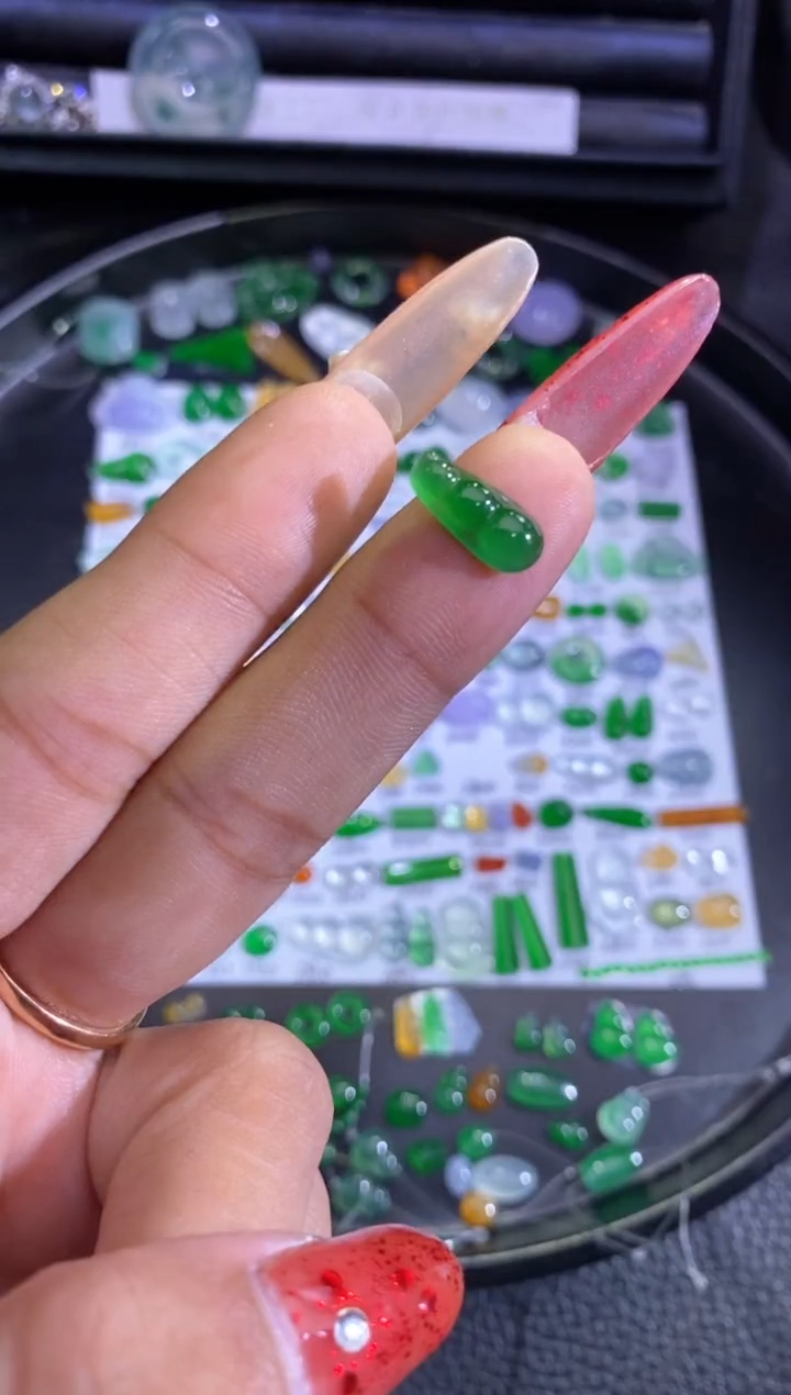 未镶嵌挂件翡翠豆子