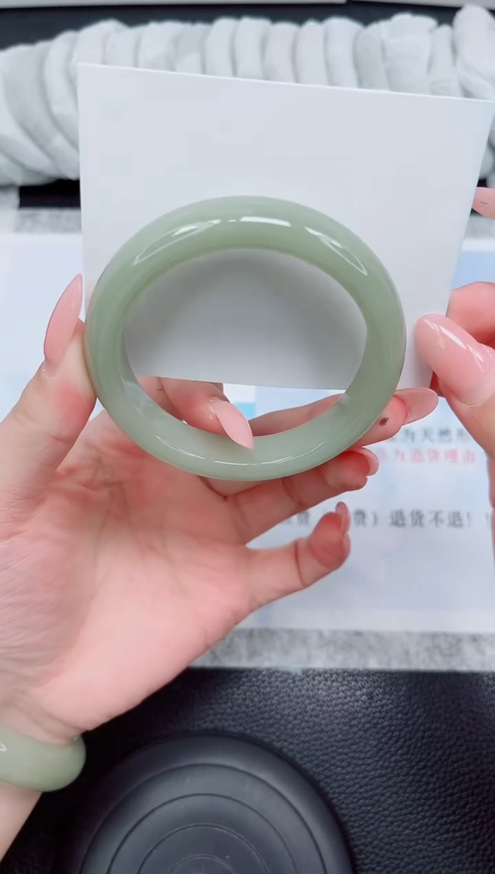 石英质玉手镯未镶嵌237-58.5